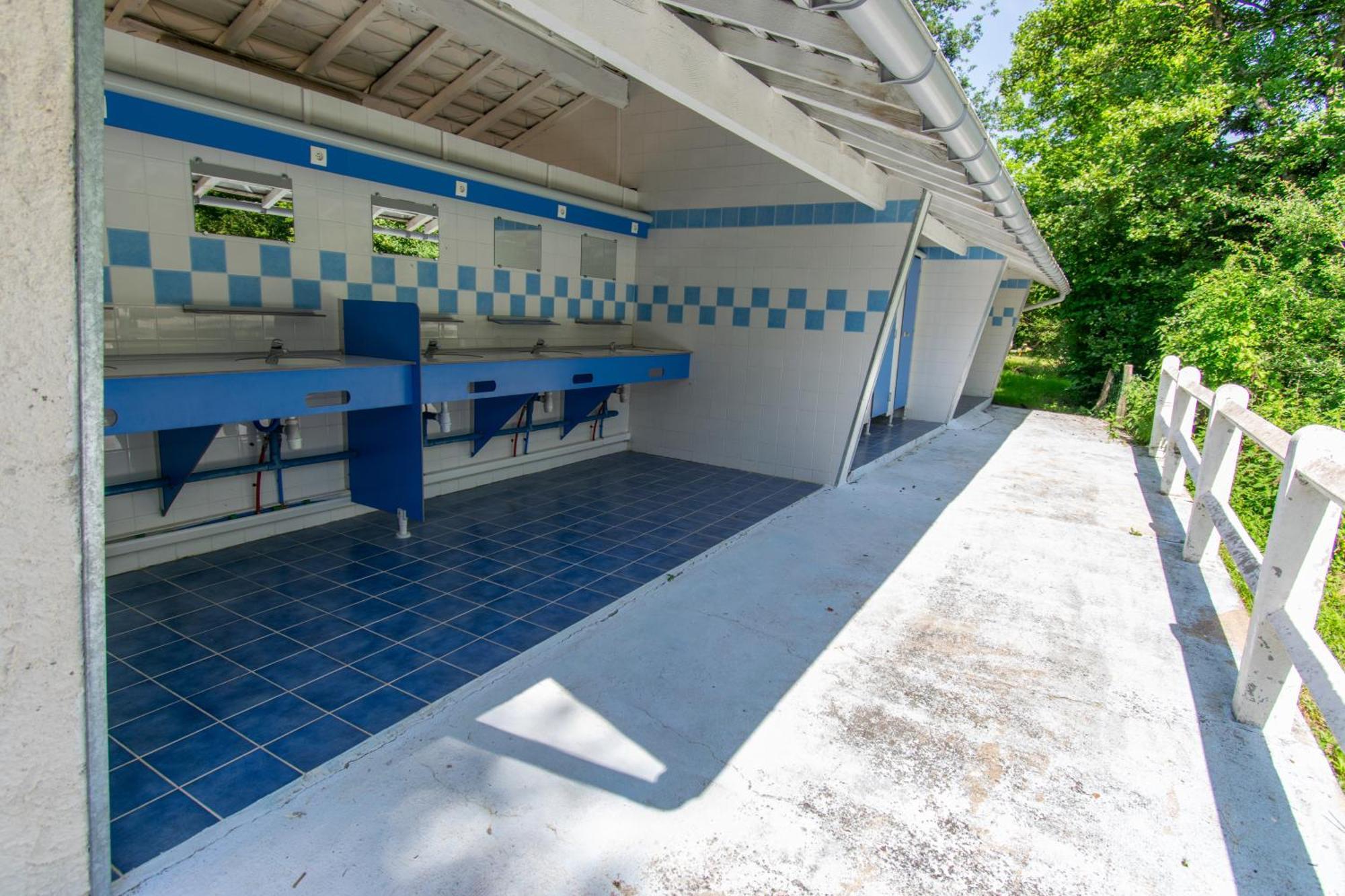 Camping Des Bains Saint-Honoré Eksteriør billede